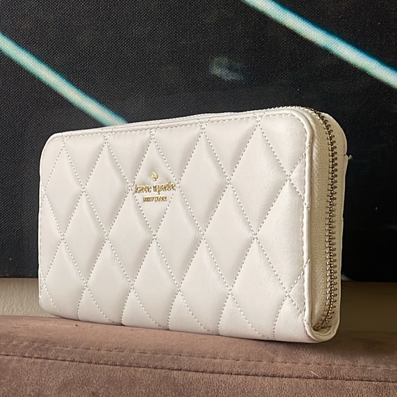 Kate Spade Quilted long white wallet - Picture 7 of 9